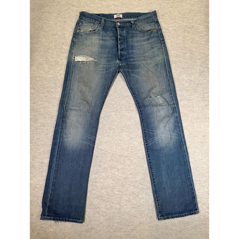 Levis 501 Jeans Mens 36x36 Medium Wash Blue‎ Straight Leg Button Fly Distressed